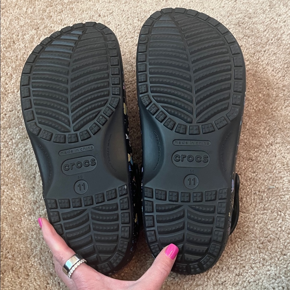 Disneyland 70th Anniversary Unisex Crocs M11 W13 - Picture 7 of 9